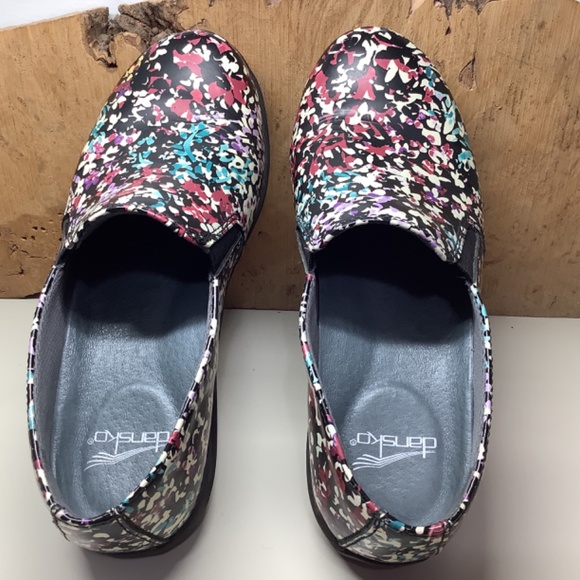 Dansko Women's, Nora Clog, size 37 ( 6 1/2-7 ) - Picture 8 of 9